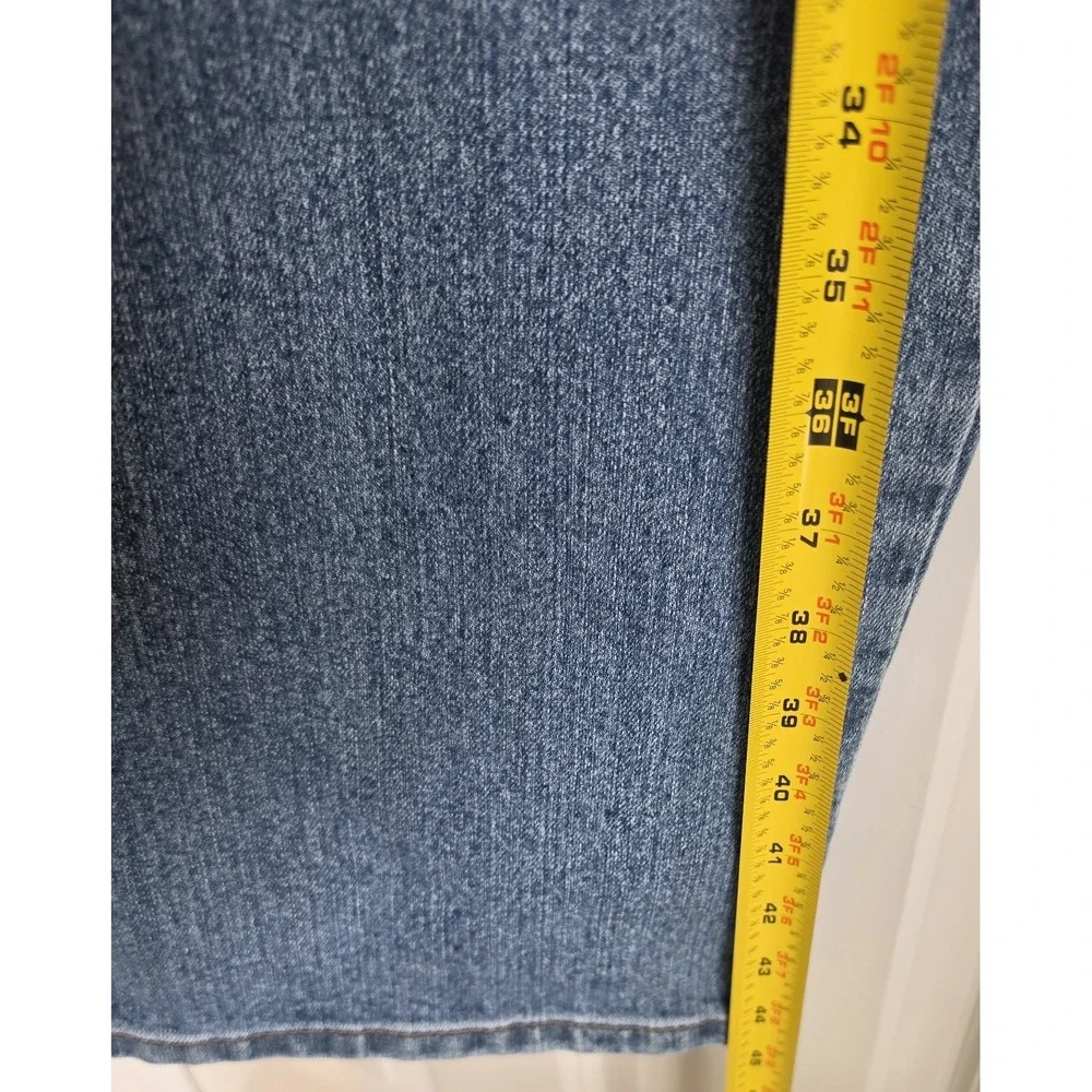 Ariat title rebar